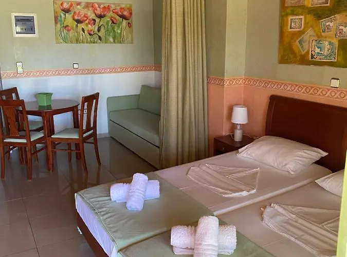 Ξενοδοχείο με διαμερίσματα Village Dimopoulos 3*