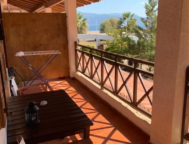 Ξενοδοχείο με διαμερίσματα Village Dimopoulos 3*