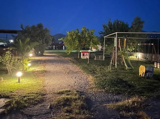 Ξενοδοχείο με διαμερίσματα Village Dimopoulos 3*